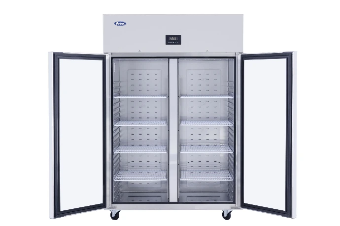 Professionele horeca koelkast met wifi-connectiviteit voor realtime monitoring en efficiënt beheer in grootkeukens en professionele keukens.